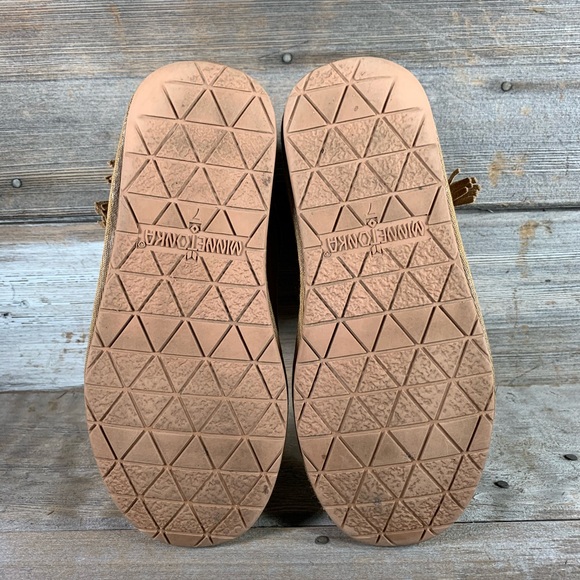 Minnetonka Faux Fur & Suede Side Fringe Boots - Picture 7 of 8